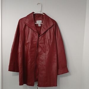 Vintage Leather Jacket for women Size 16w, pre-loved excellent conditions